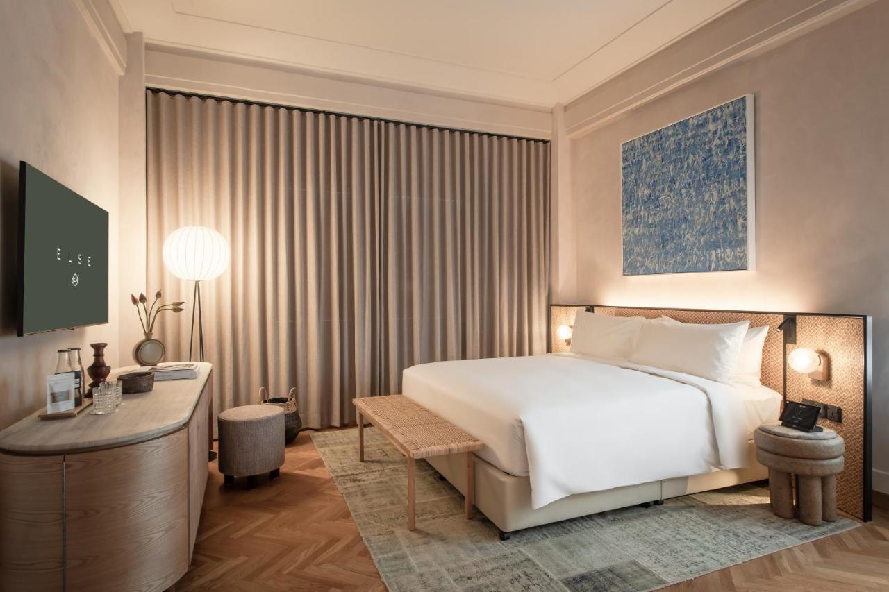 Mantra Room,1575098984:JPEG