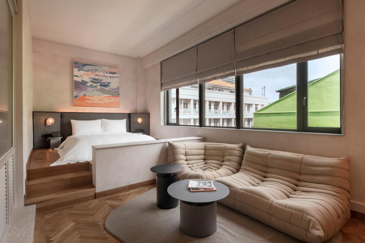 Urban Room